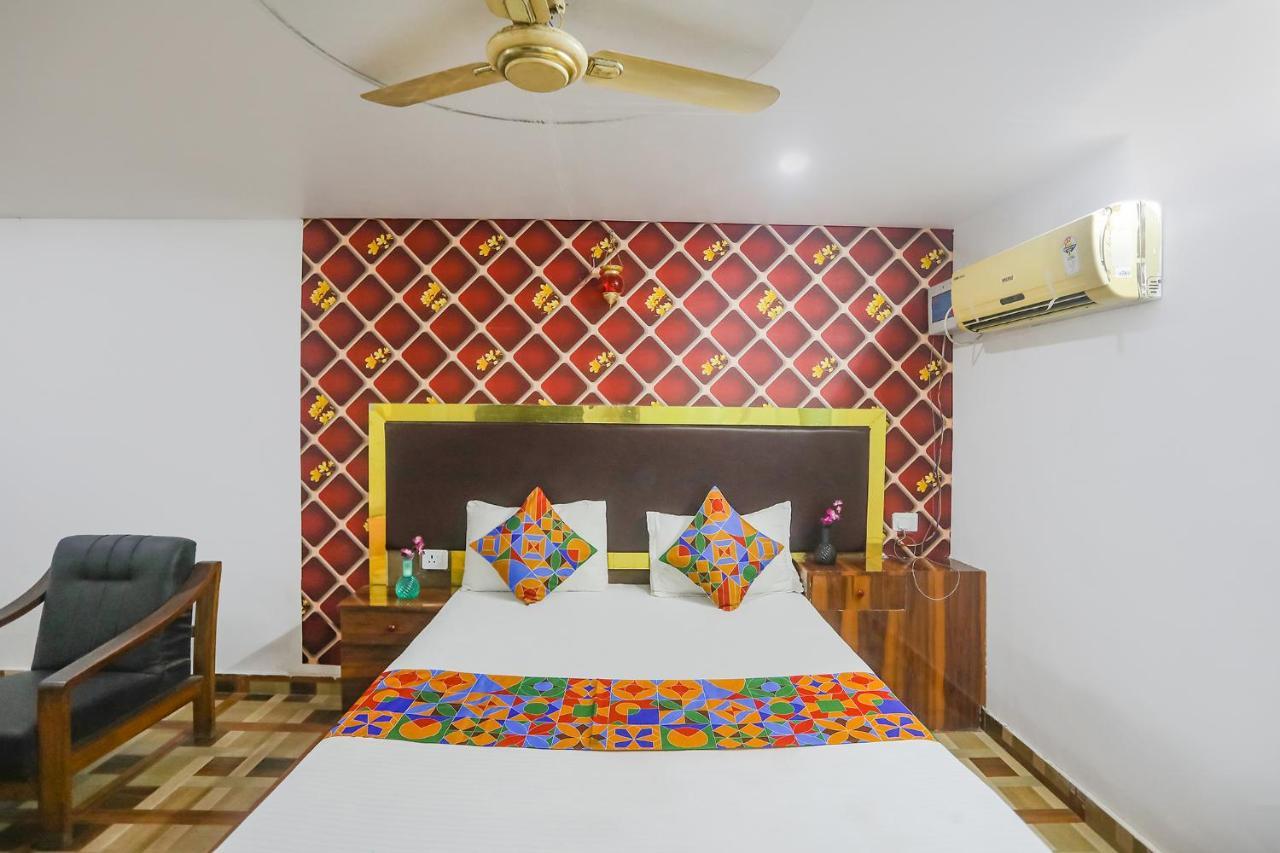 Fabexpress Umbrella Otel Danapur Dış mekan fotoğraf